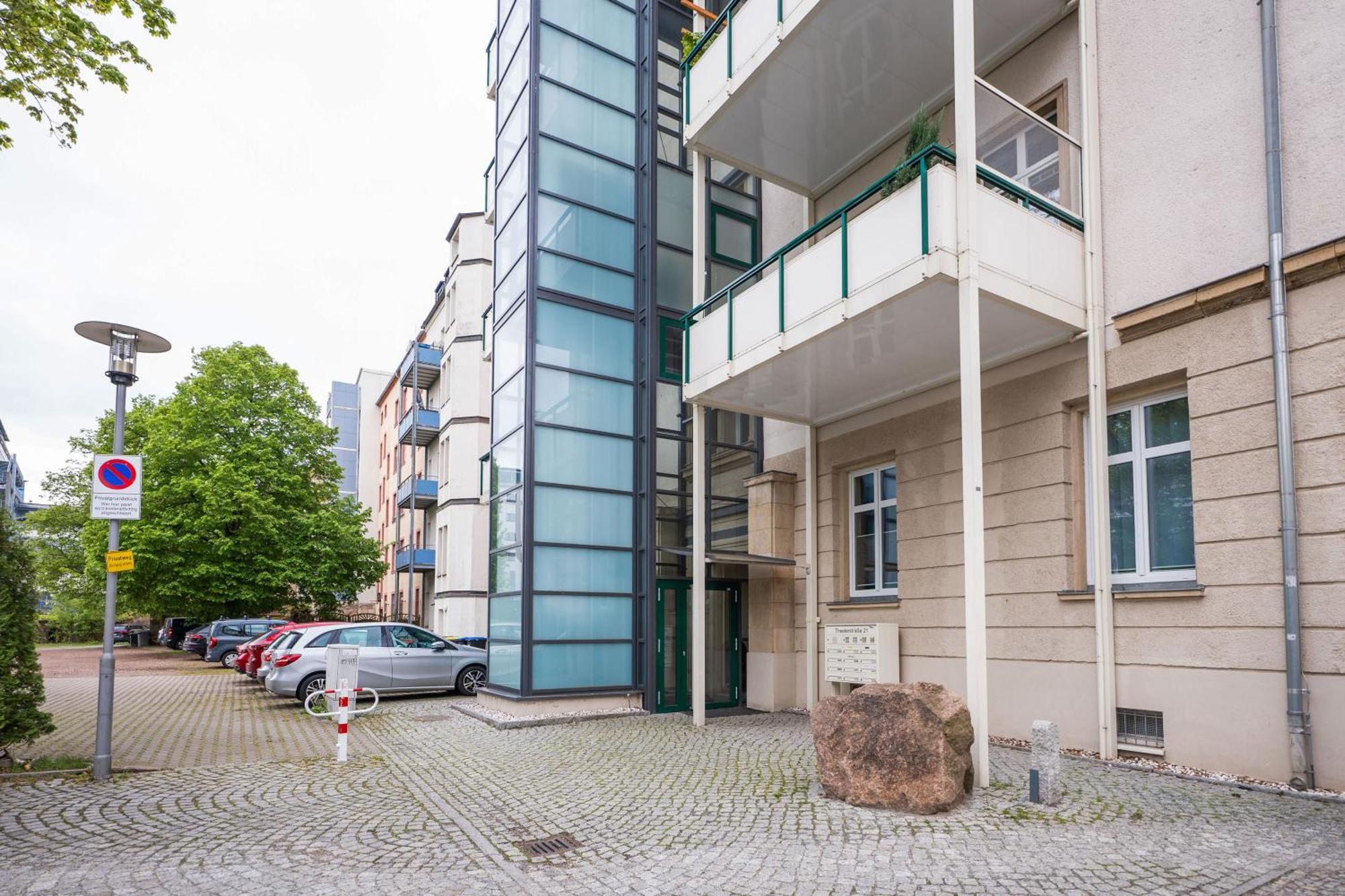 T21 - Apartment Direkt Im Zentrum Mit Parkplatz Κέμνιτς Εξωτερικό φωτογραφία